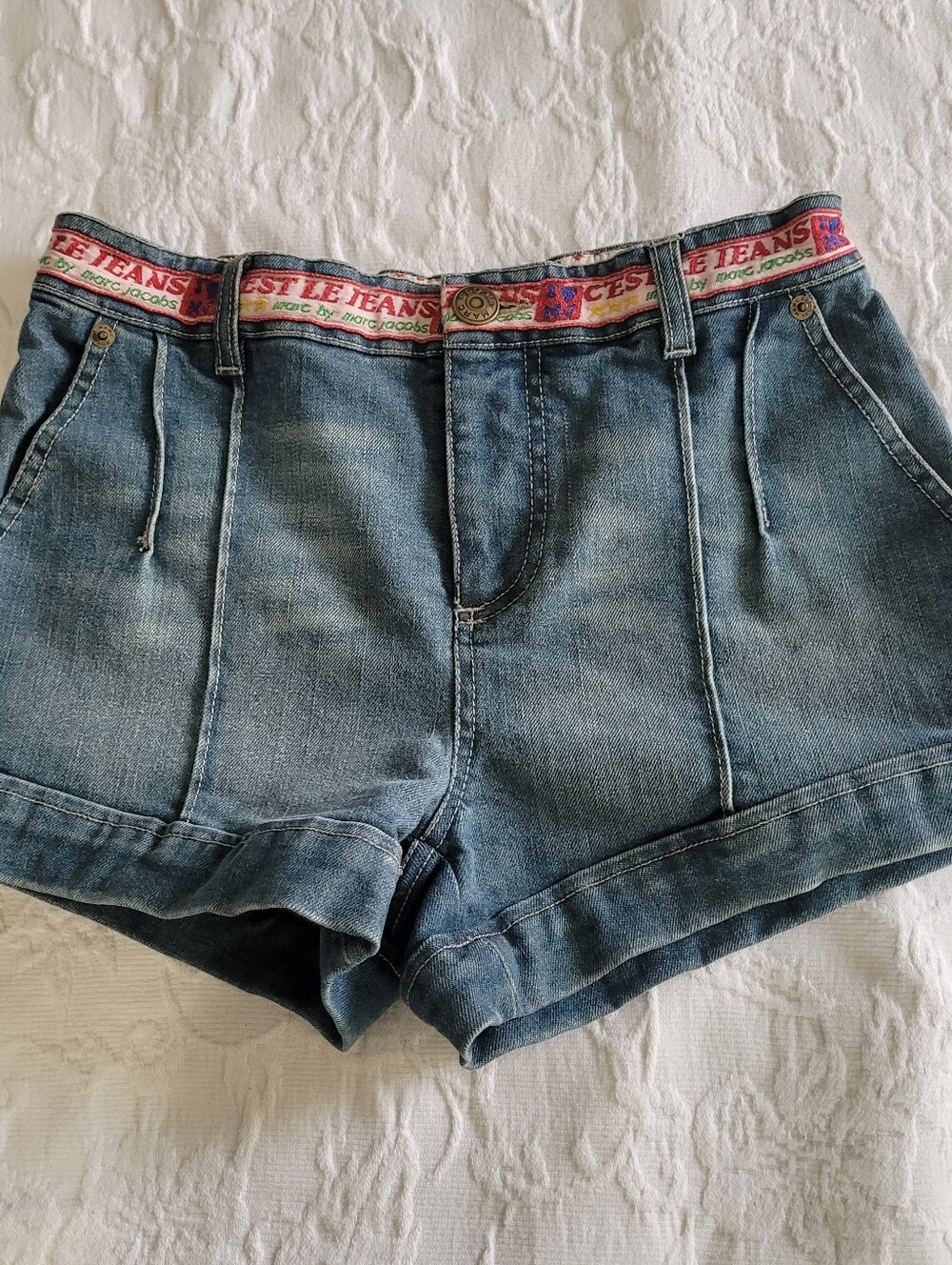Marc Jacobs C'est Le Jeans High-Rise Cuffed Shorts W/ Embroidered Waistband Sz 2